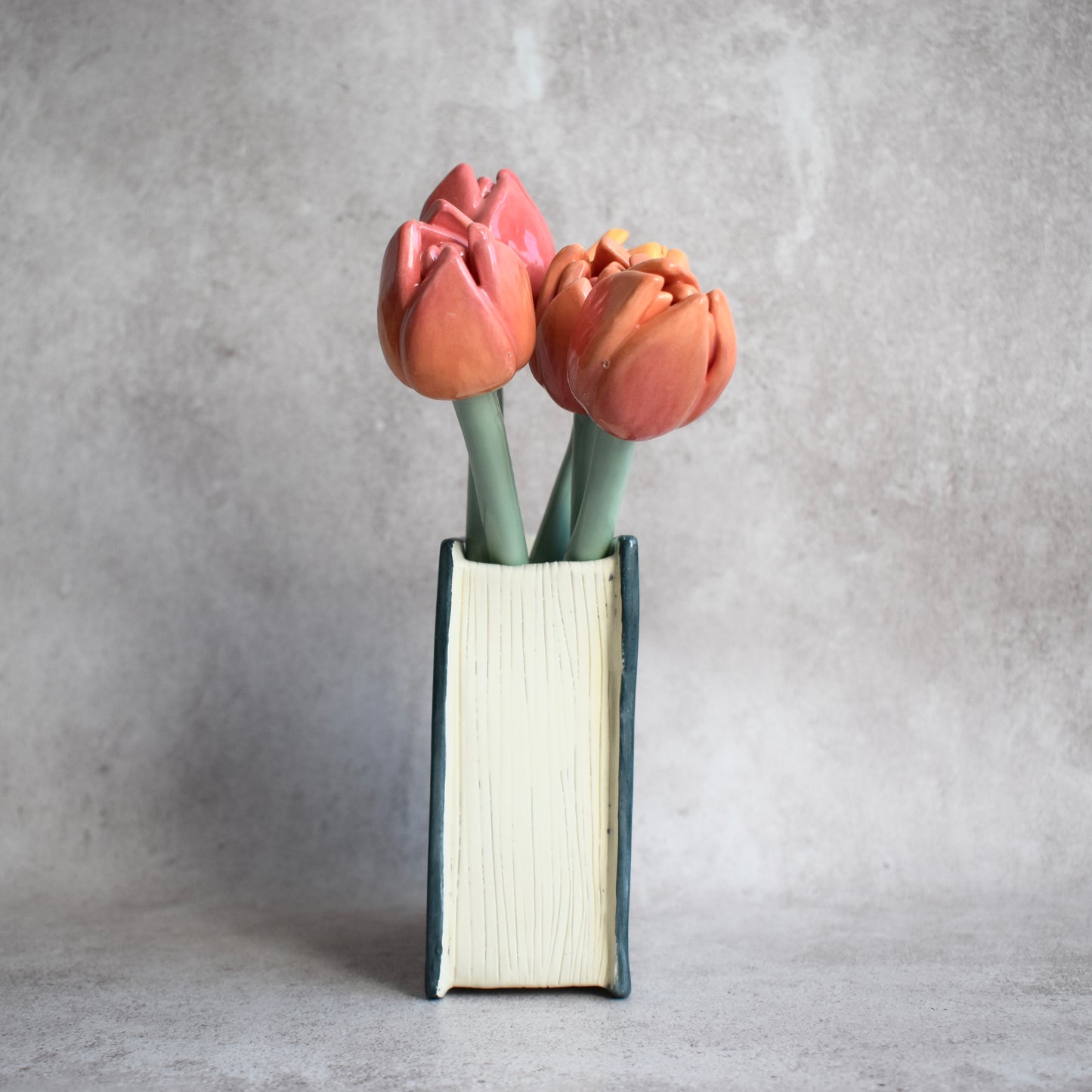 Florero de libro