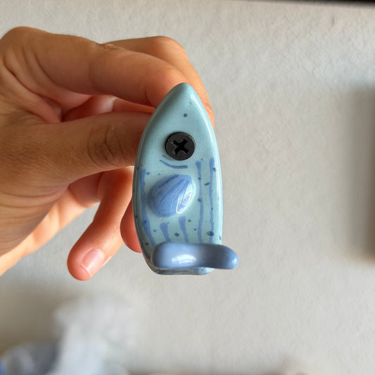Ganchito de pez azul