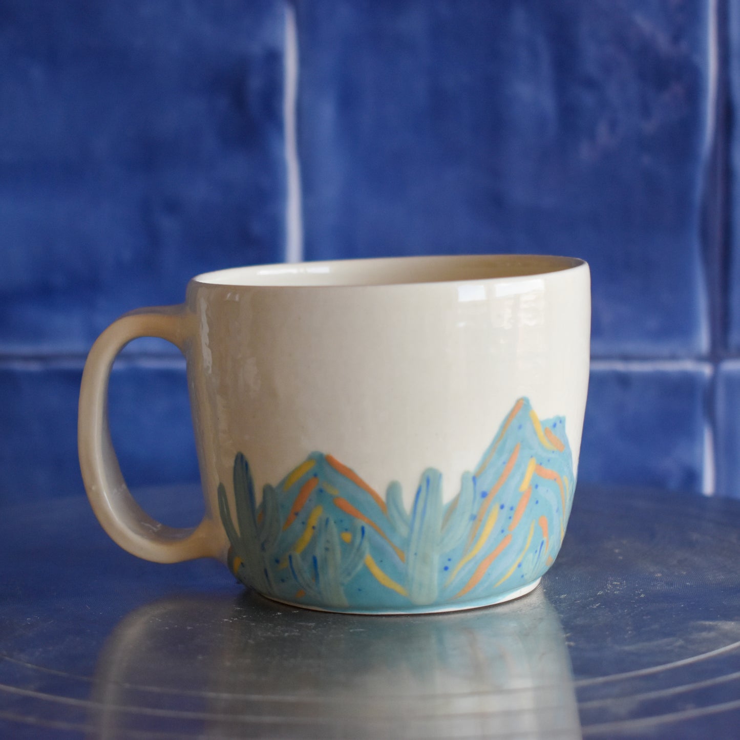Taza entre el desierto y el mar